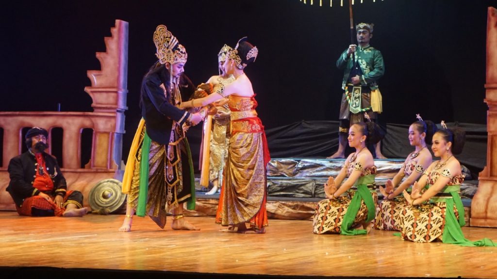 Peran Pemuda Indonesia dalam Melestarikan Budaya 